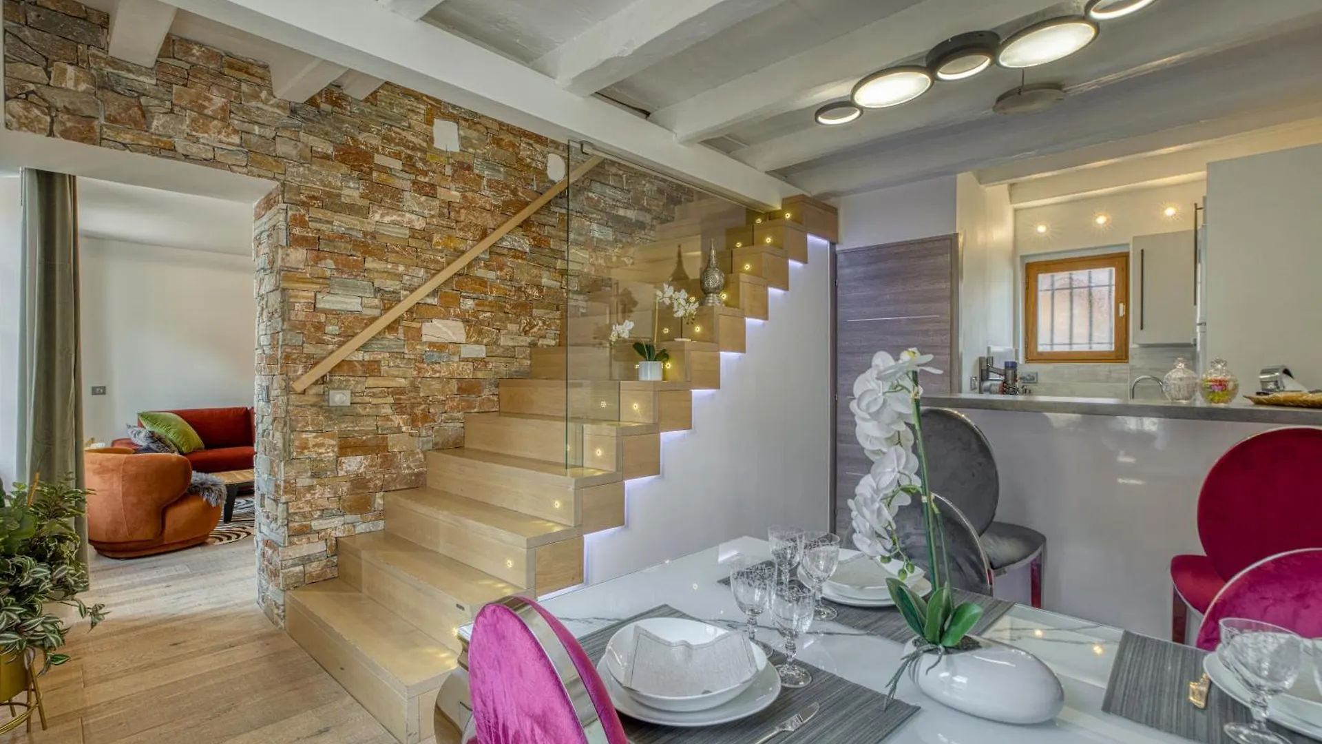 Passage Des Bains Apartment Annecy France
