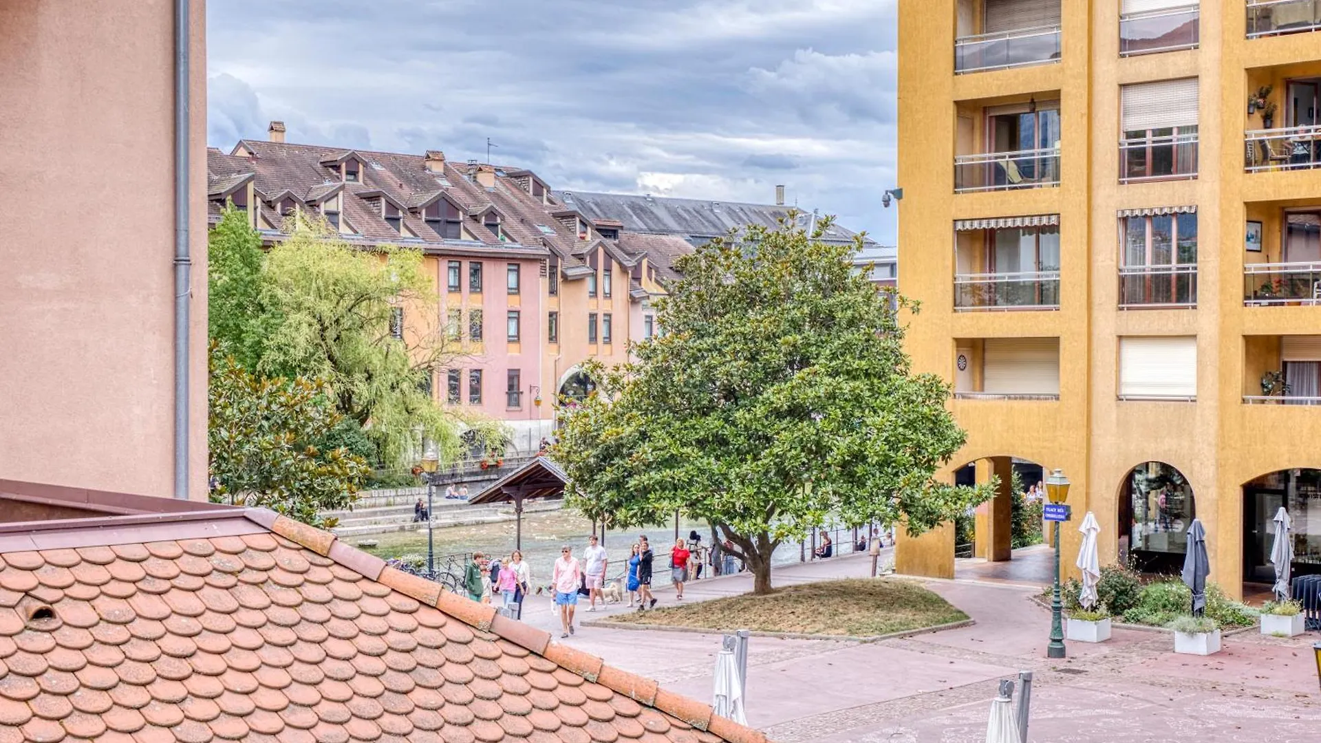 Passage Des Bains Apartment Annecy